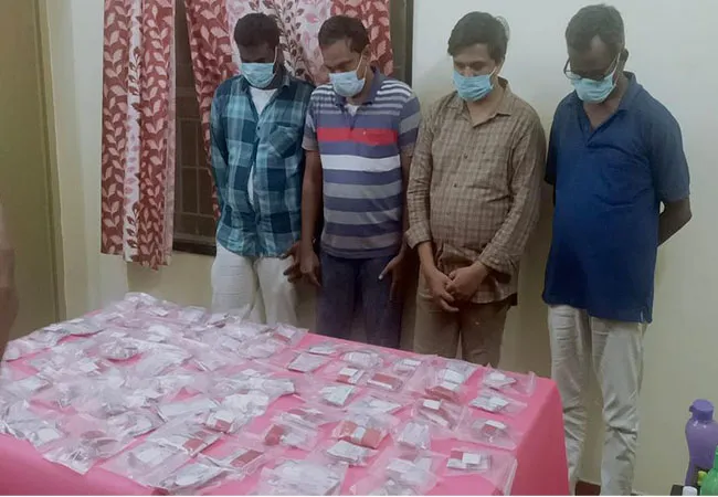 pudukkottai district small finance golds police investigation and arrested employees 